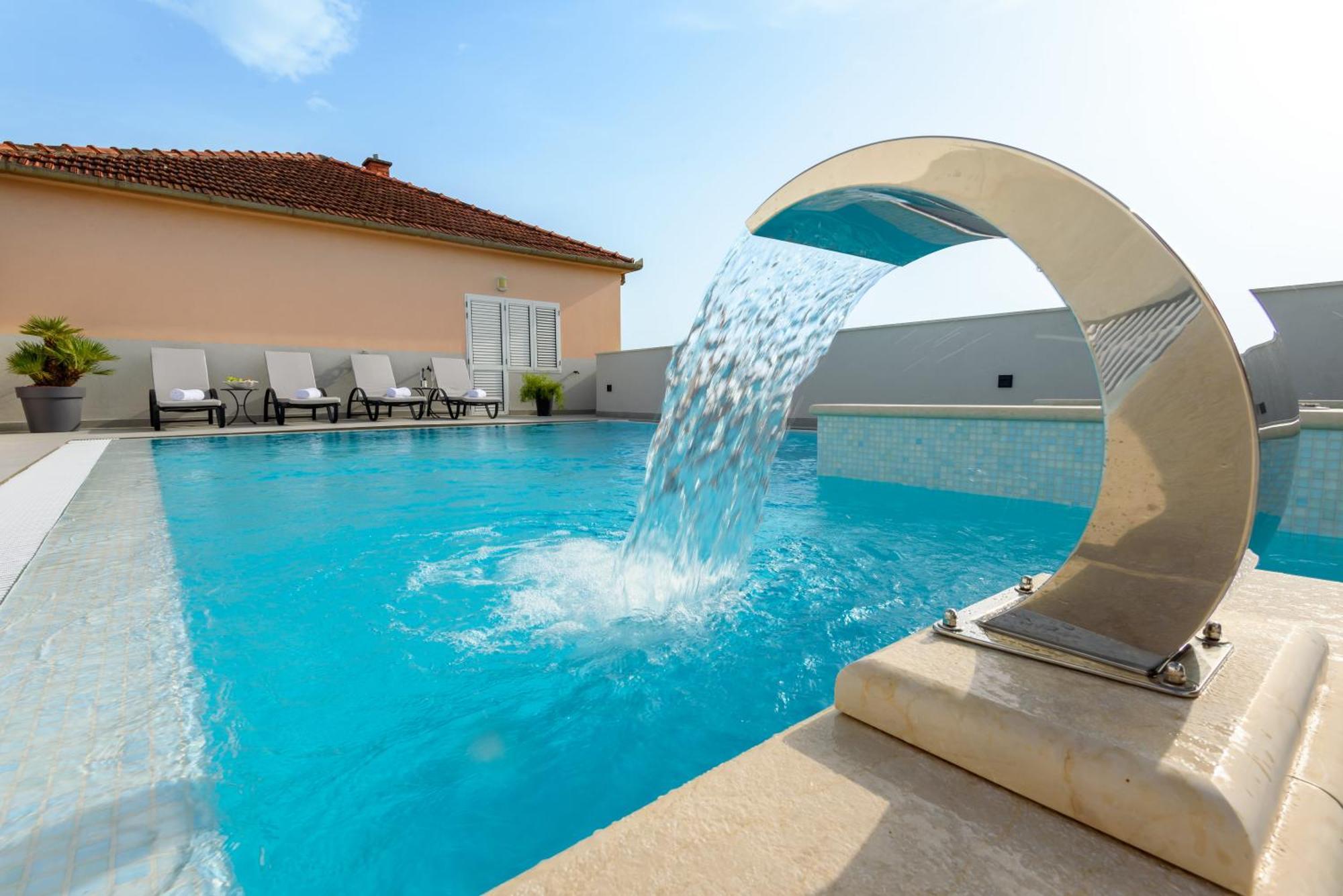 Neretva Valley Apartments - Heated Pool Metković エクステリア 写真