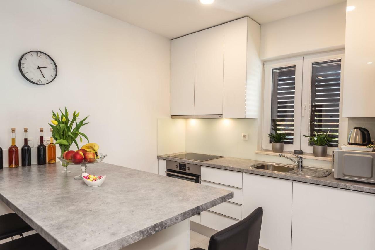 Neretva Valley Apartments - Heated Pool Metković エクステリア 写真
